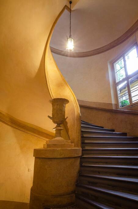 Casa Aldrovandi: Elegante E In Centro Storico Bologna Luaran gambar