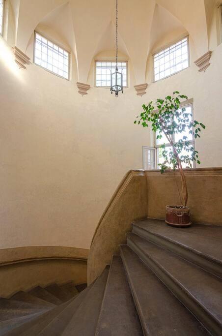 Casa Aldrovandi: Elegante E In Centro Storico Bologna Luaran gambar